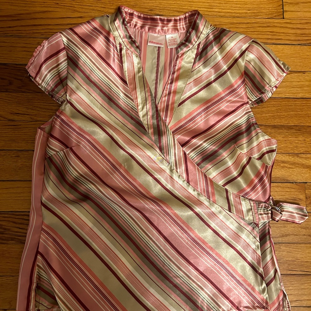 Women’s cap sleep wrap shirt